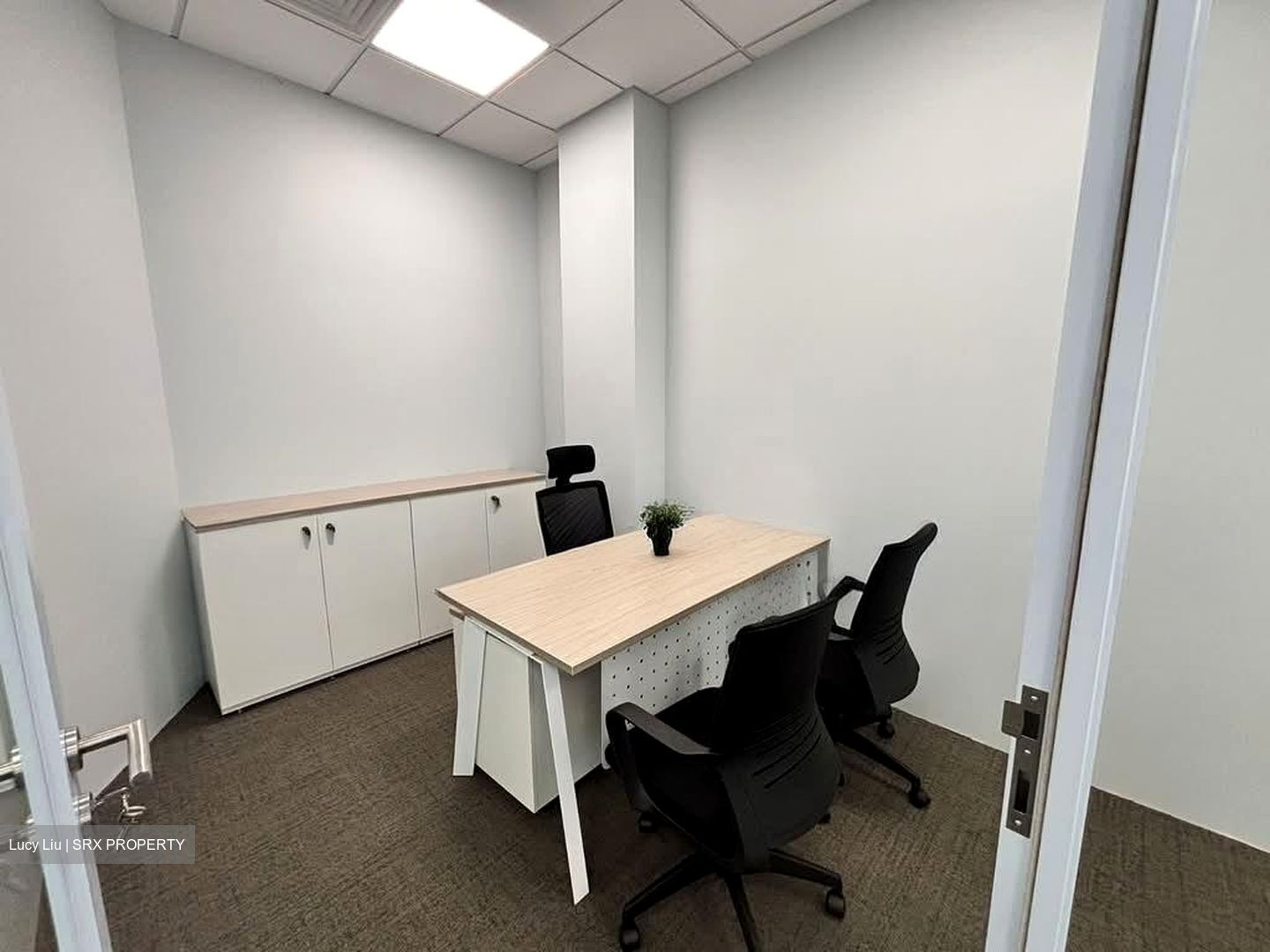 Kings Centre (D3), Office #537066731
